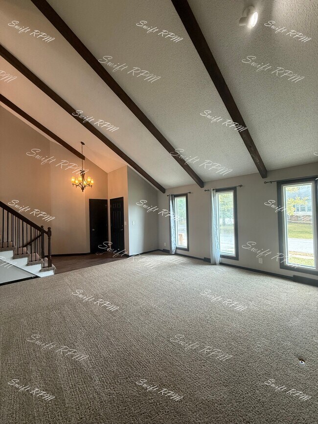 Building Photo - 1626 E Sheridan Bridge Ln