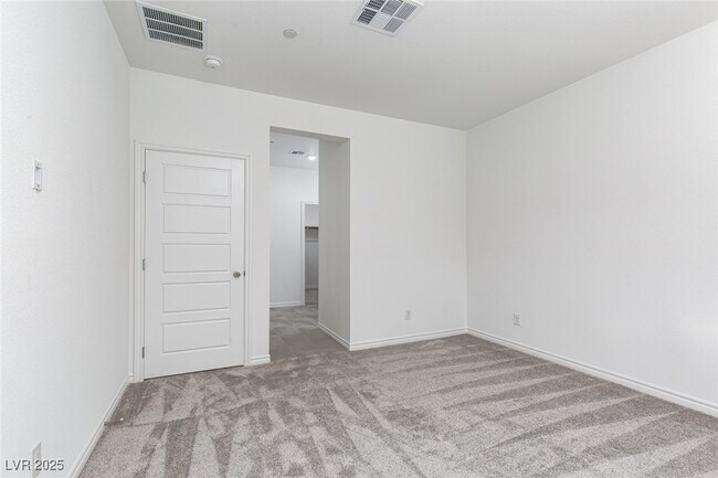 Building Photo - 2532 Vittora Pointe St