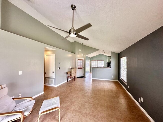 Building Photo - 1242 Welson Rd
