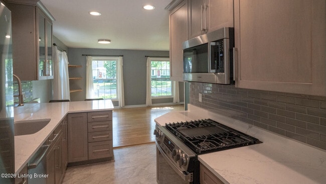 Building Photo - 3041 Radiance Rd