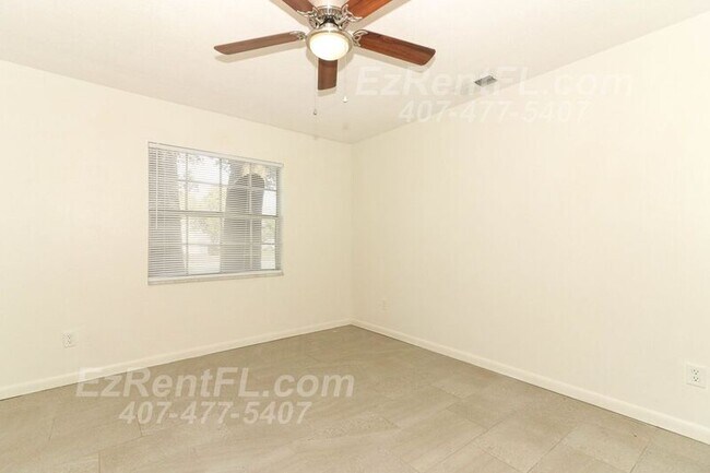 Building Photo - 858 Bishop Dr