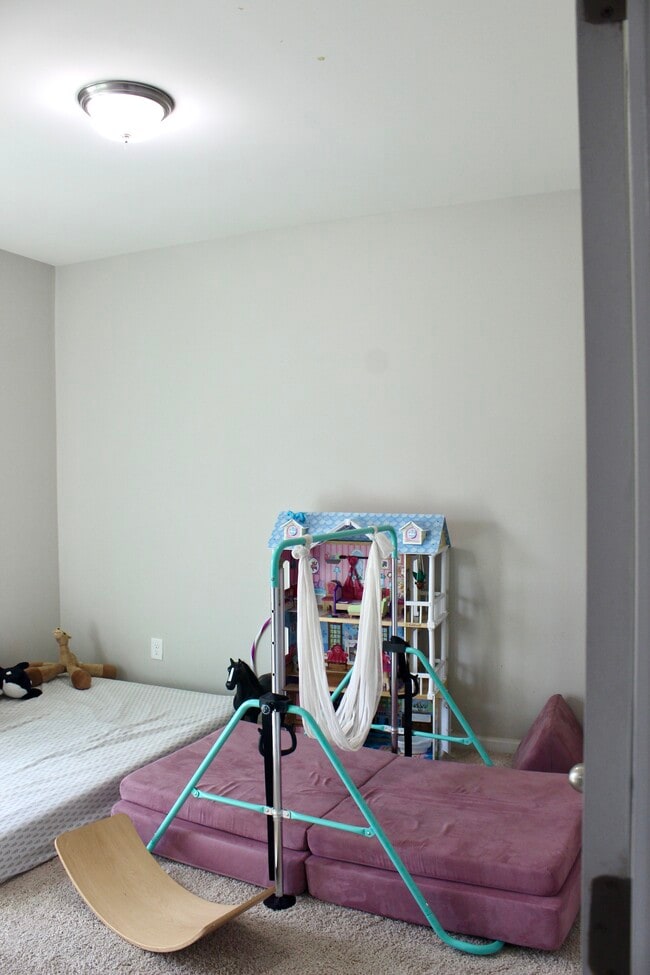 Building Photo - 1420 Tinos Overlook Way