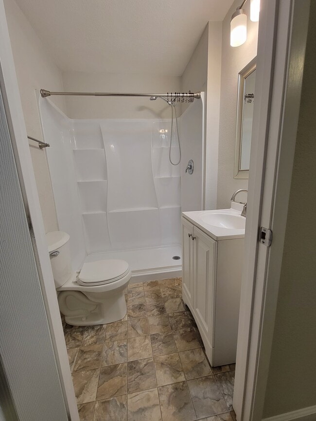 Building Photo - 1511 Paradise Ln