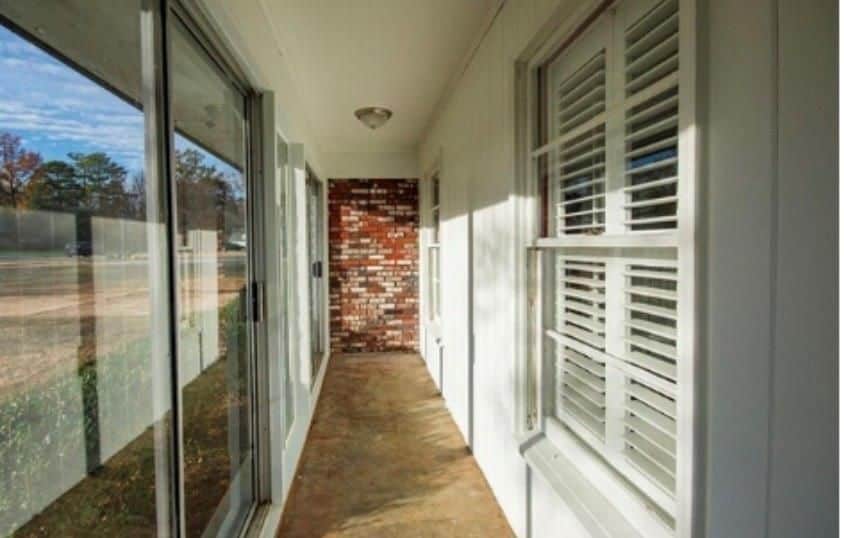 Building Photo - 3935 Orchard Rd SE