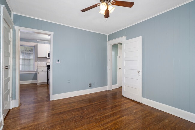 Building Photo - 3714 Walnut St