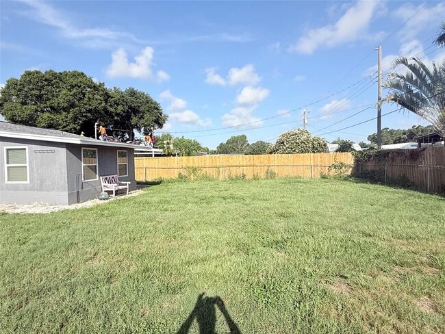 Building Photo - 6041 43rd Ave N