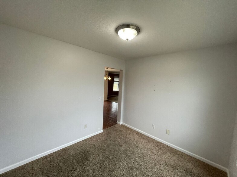 Building Photo - 2727 Stonecrop Road