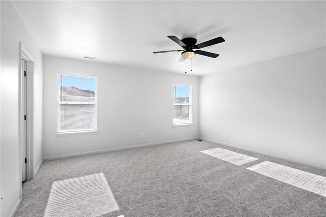 Building Photo - *Ready for immediate move-in** Built in 20...