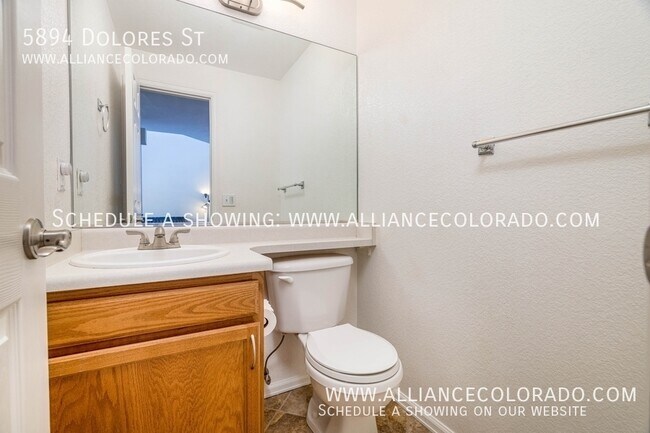 Building Photo - 5894 Dolores St