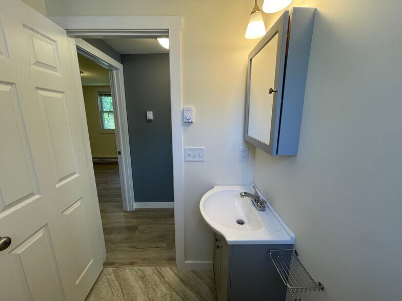 Bathroom 2 - 220 Maple Ave