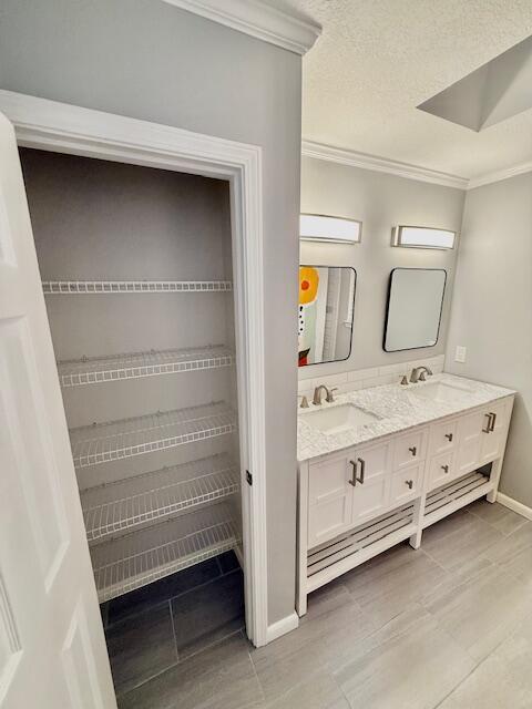 Building Photo - 1003 Sandra Dr