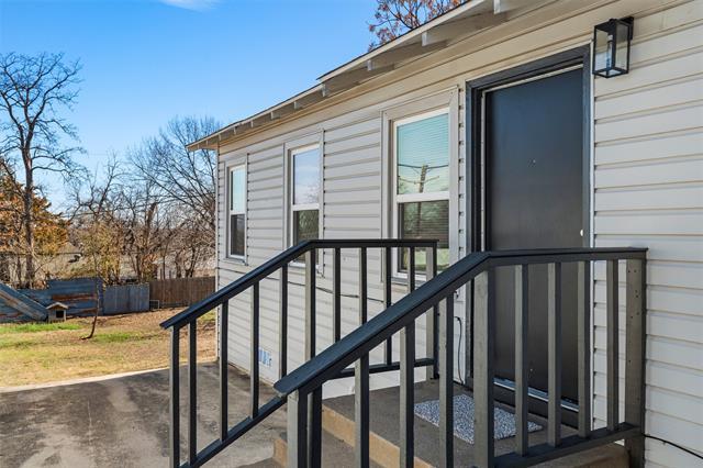 Building Photo - 2118 Lee Ave