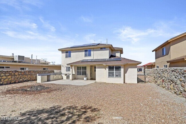 Building Photo - 729 Paseo Sereno Dr