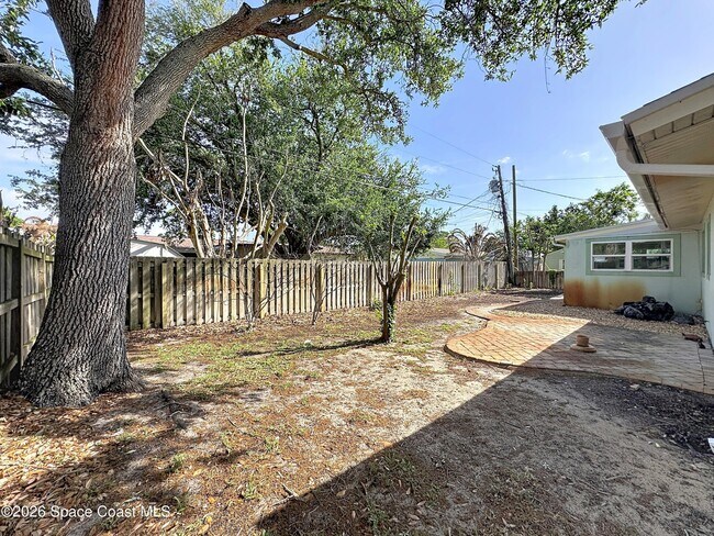 Building Photo - 1315 Lester Ct