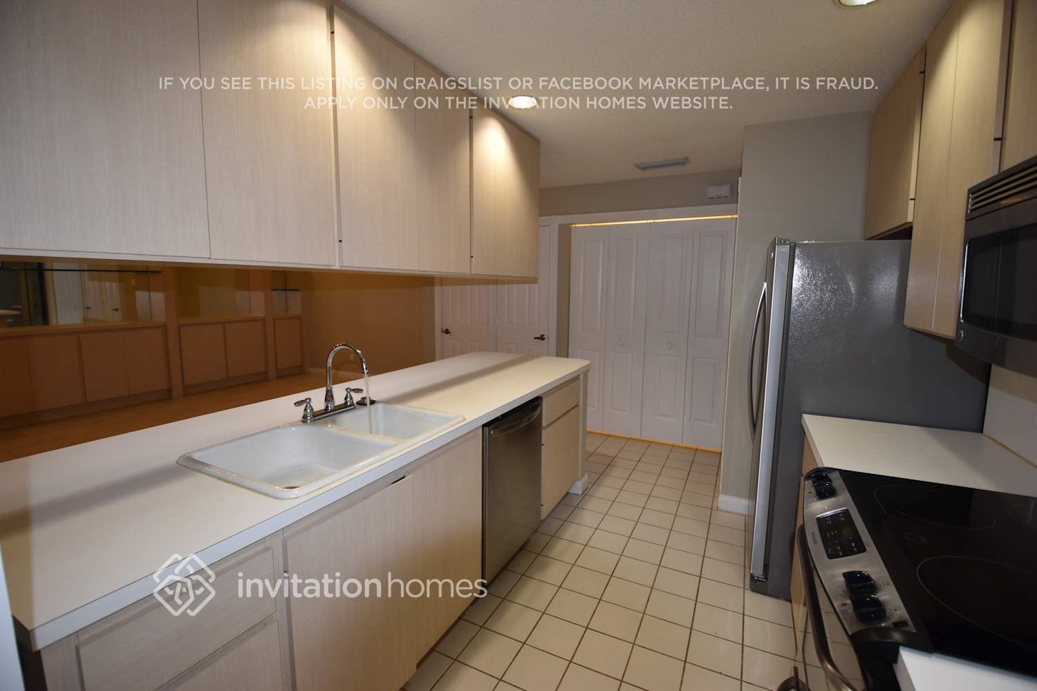 Building Photo - 7404 Geminata Oak Ct