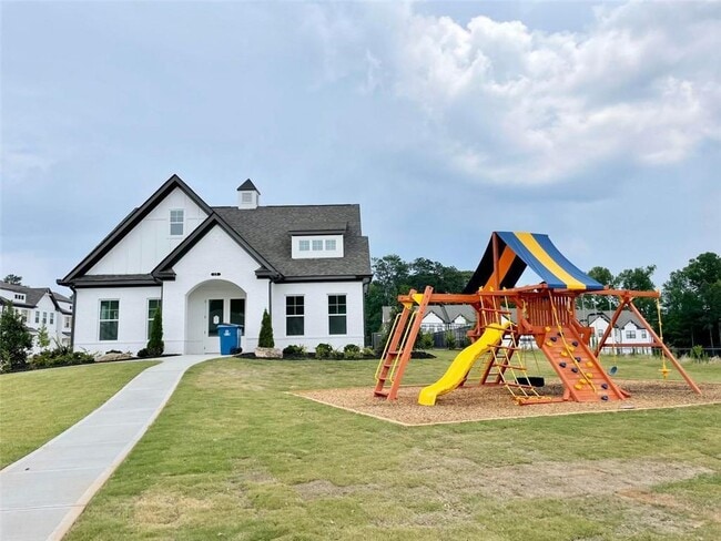 Building Photo - Stylish 3BR Townhome with Private Yard & Two-Car Garage in Auburn, GA