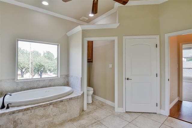 Building Photo - 4900 Rio Vista Dr