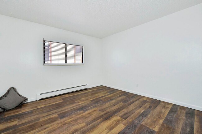 Building Photo - 6702 Dublin Loop W