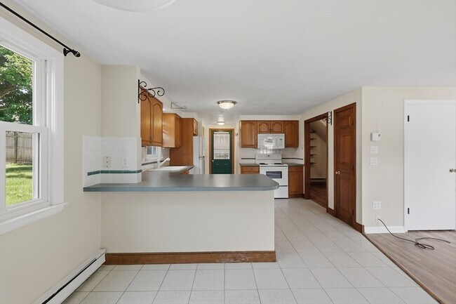 Building Photo - 21 Janet Cir