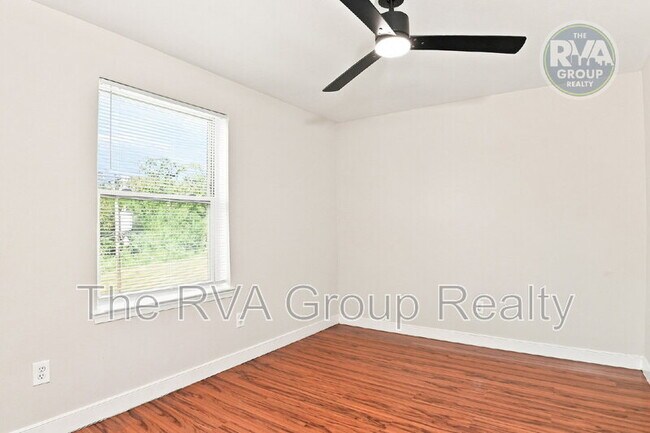 Building Photo - 3517 Briel St