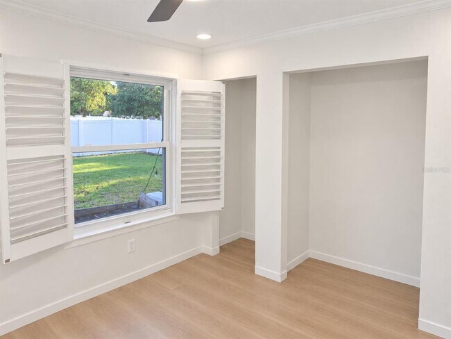 Building Photo - 2805 Northcote Dr