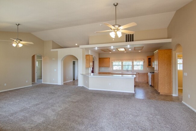 Building Photo - Country Home for Rent on Acreage | 3.5 Acres, 3 Car Garage, Deck, Pet Friendly