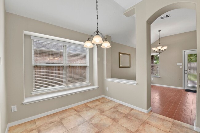 Building Photo - Charming Missouri City house in Sienna Com...