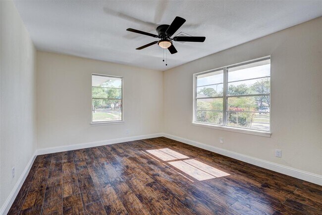 Building Photo - 3403 Linkwood Dr