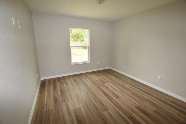 Building Photo - 21 Olive Cir