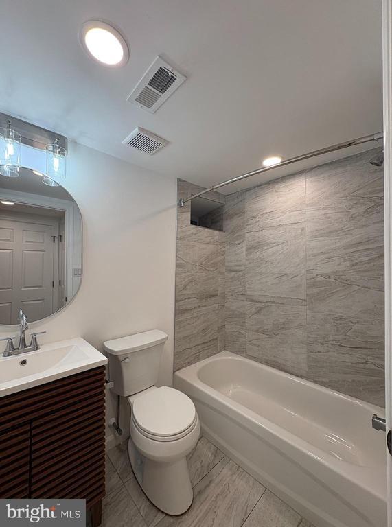 Building Photo - 2626 N Jessup St