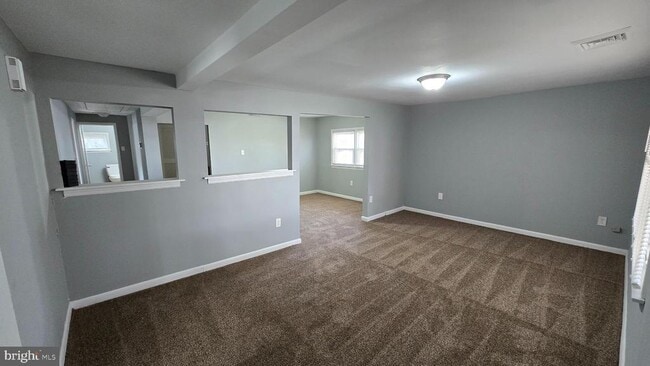 Primary Photo - 9 Magnolia St