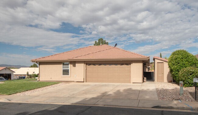 Building Photo - Spacious 3-Bedroom Home with Incredible Garage & Prime Location!