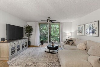 Building Photo - 1100 Scotia Dr