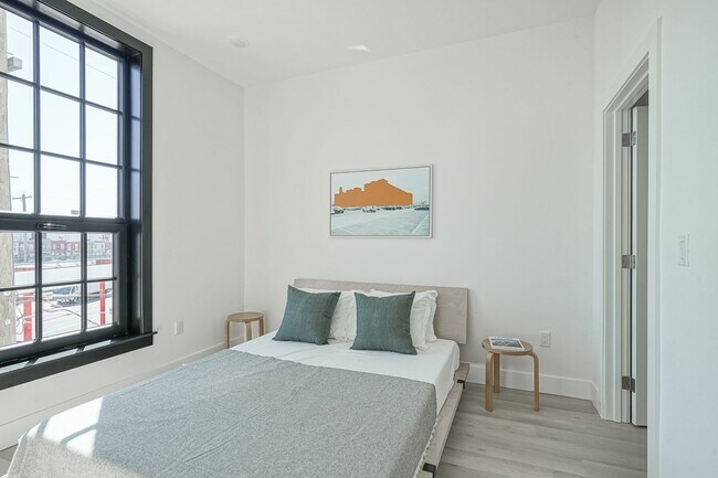 Building Photo - 2654 Coral St