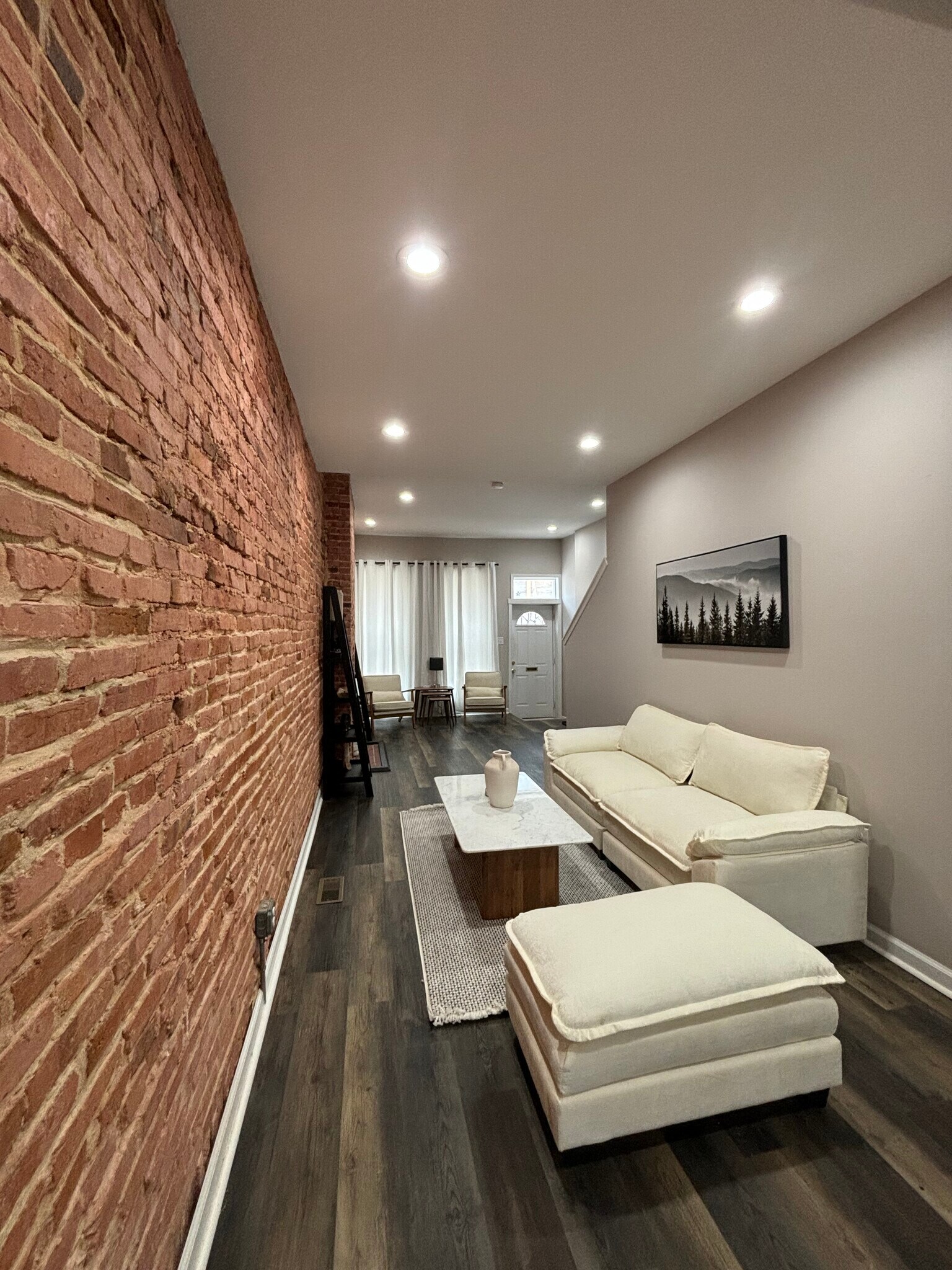 Building Photo - 1151 Myrtle Ave