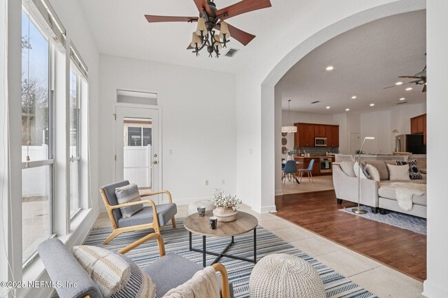 Building Photo - 10008 Sifton Ct