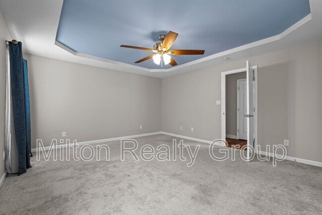 Building Photo - 11 Sawtooth Oak Cir