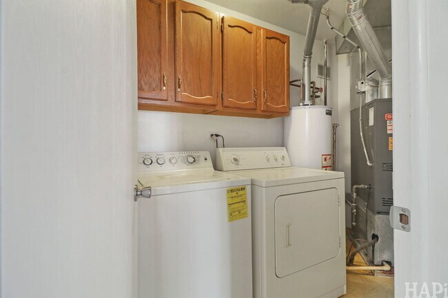 Building Photo - 602 Eastview Ct