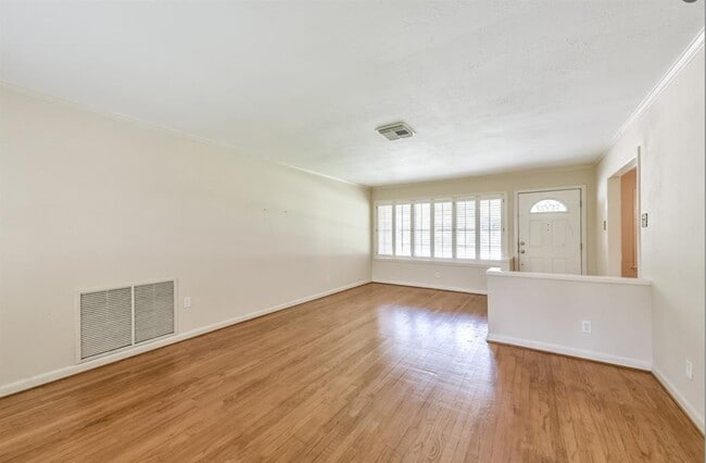 Building Photo - 8825 Merlin Dr