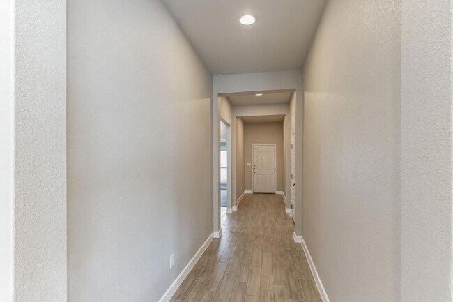 Building Photo - 6044 Urbano Bnd
