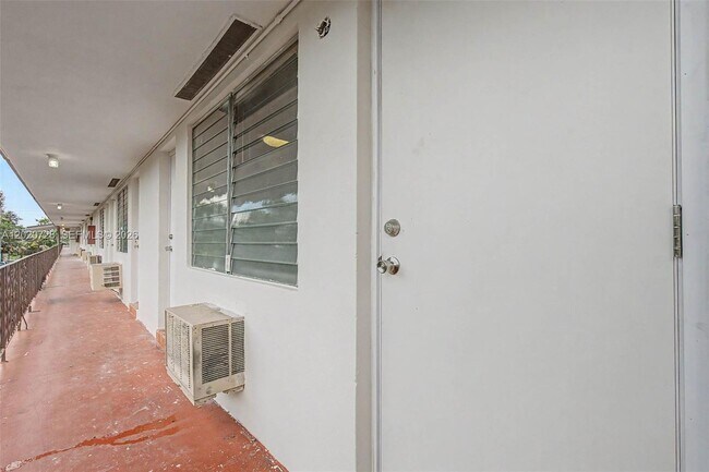 Building Photo - 60 NW 79th St