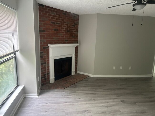 Building Photo - 3609-F-80 Juneau Rd