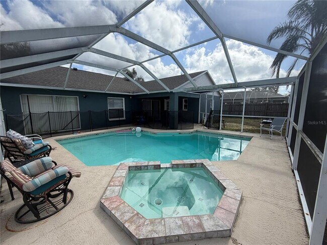 Building Photo - 11232 Andy Dr