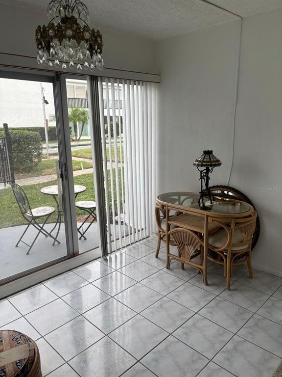 Building Photo - 2060 Marilyn St