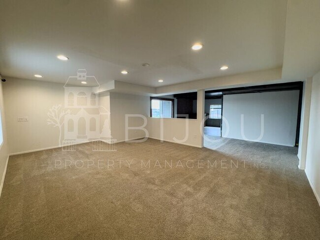 Building Photo - 9429 Riverton Path