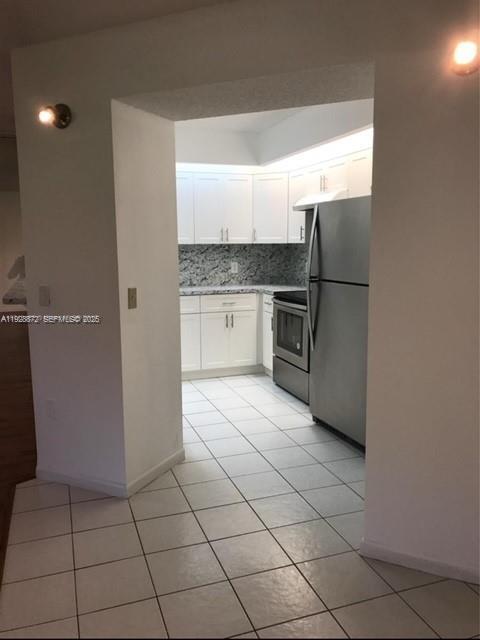 Building Photo - 13105 SW 16th Ct