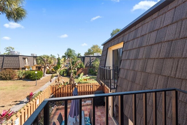 Building Photo - 4029 Sandlewood Ln