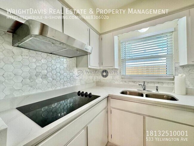Building Photo - 533 Yelvington Ave