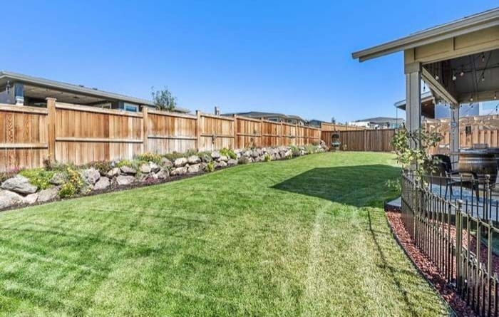 Building Photo - 4575 SW Antelope Ave