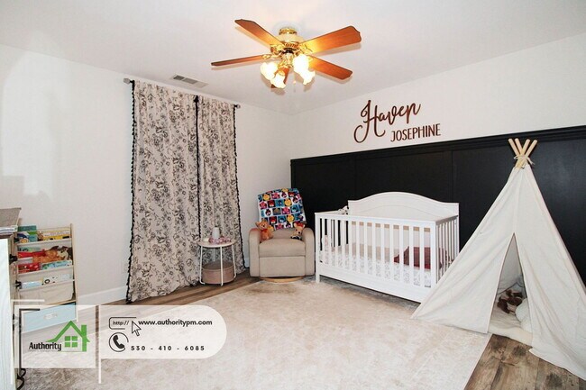 Building Photo - 11540 Vista Del Rio